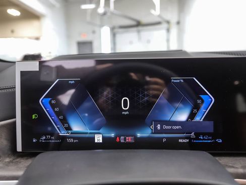 Used 2026 BMW X5 xDrive50e w/ Premium Package image 14