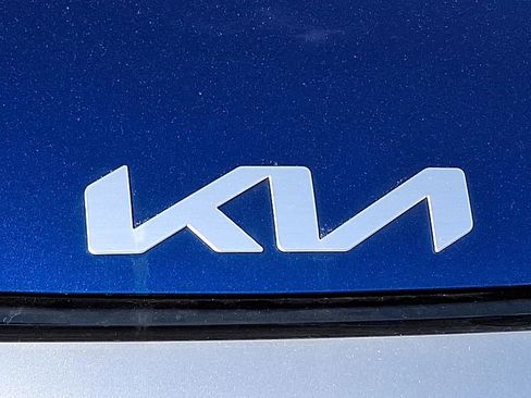 Certified 2025 Kia Sportage EX image 29