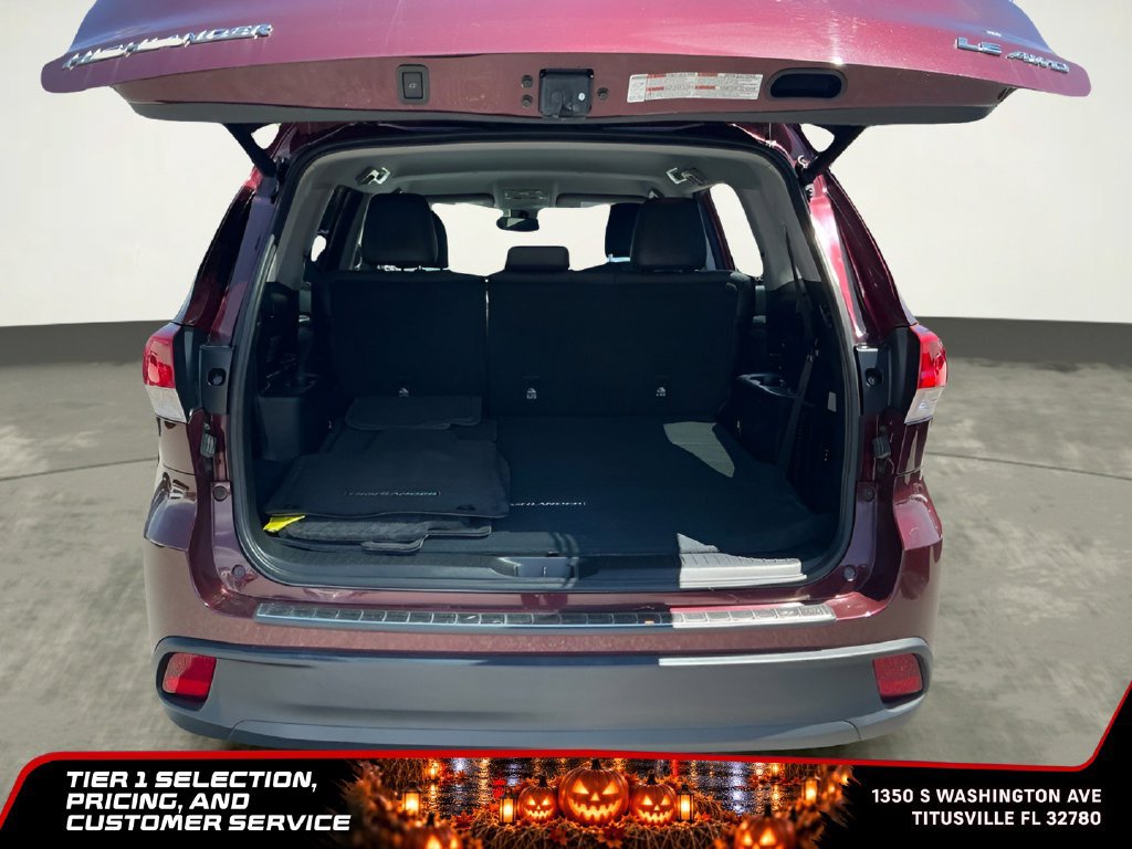 Used 2018 Toyota Highlander Plus w/ Carpet Mat Package (TMS) AWD/4WD image 16