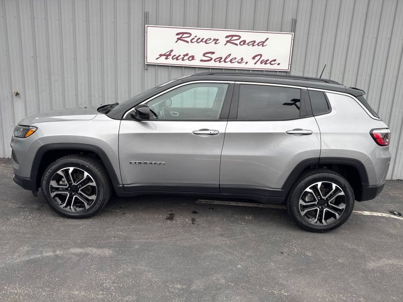 Used 2022 Jeep Compass Limited AWD/4WD image 14