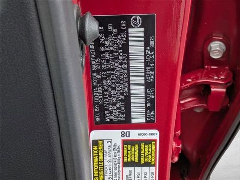 Used 2025 Lexus ES 300h w/ Premium Package FWD image 16