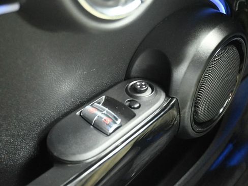 Used 2023 MINI Cooper S FWD image 15