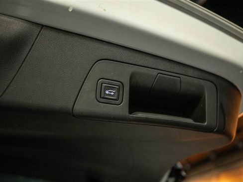 Used 2023 Buick Envision Preferred image 8