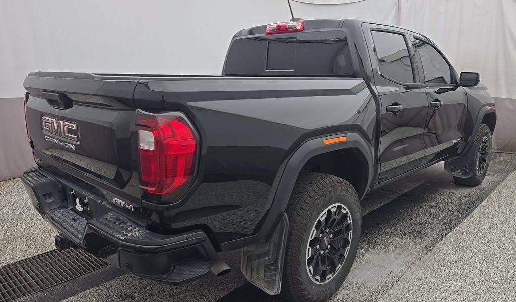 Used 2026 GMC Canyon AT4 AWD/4WD image 3