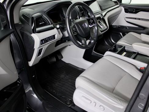 Used 2019 Honda Odyssey Elite image 16