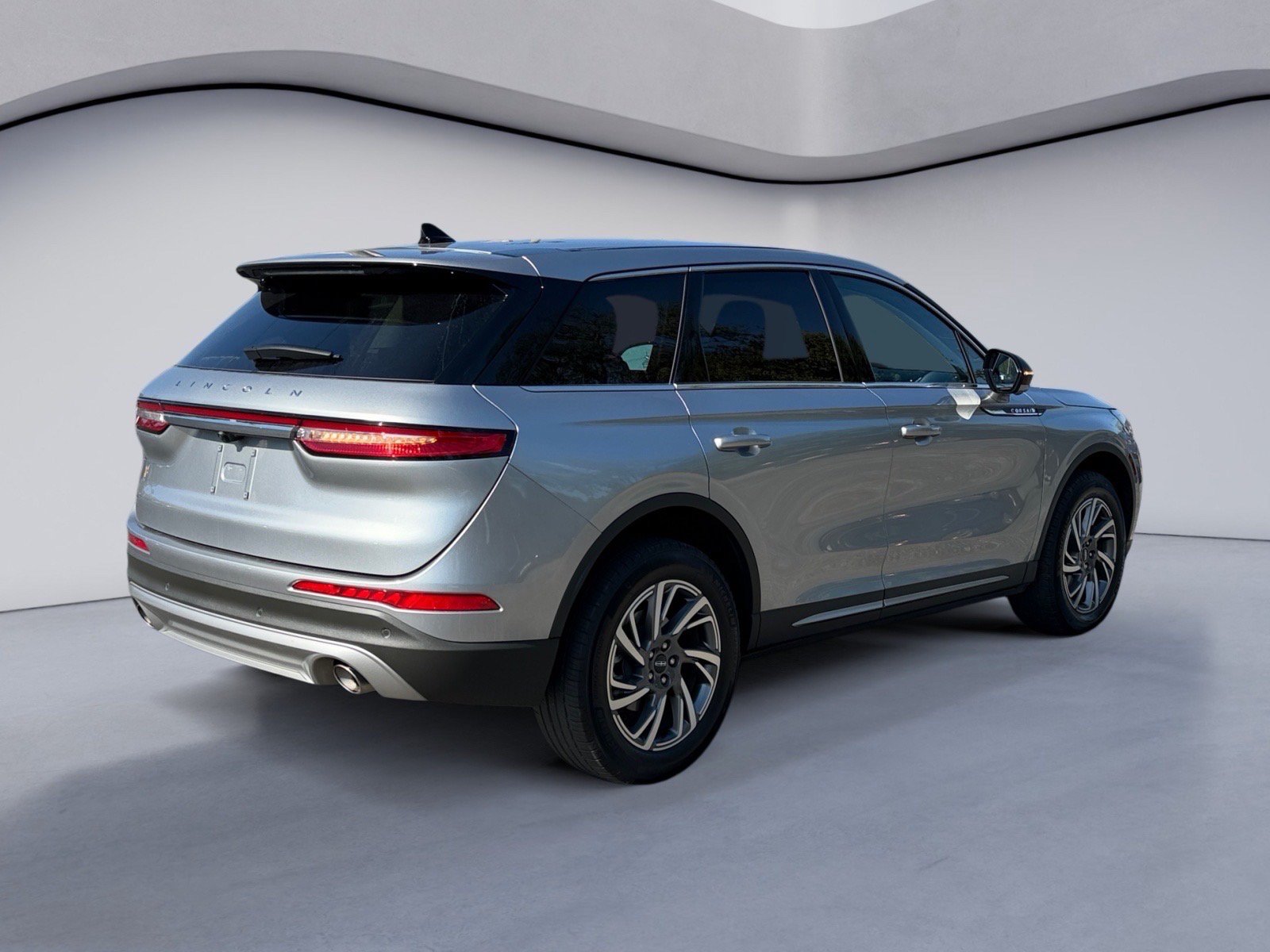 Used 2023 Lincoln Corsair AWD w/ Equipment Group 101A image 5