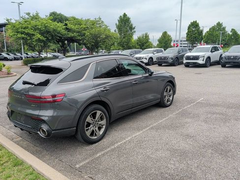 Used 2022 Genesis GV70 3.5T Sport w/ Sport Advanced Package AWD/4WD image 6
