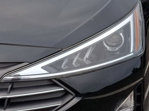 Used 2020 Hyundai Elantra Value Edition w/ Cargo Package (C1) FWD image 9
