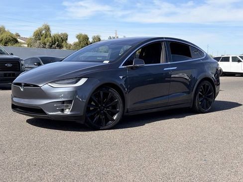 Used 2020 Tesla Model X Long Range image 2