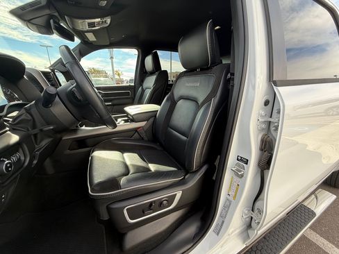 Used 2023 RAM 1500 Laramie image 13