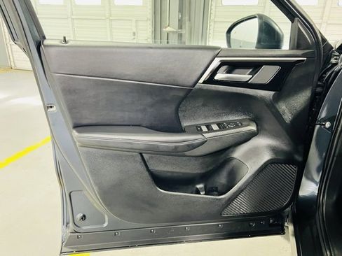 Used 2024 Mitsubishi Outlander SE image 28