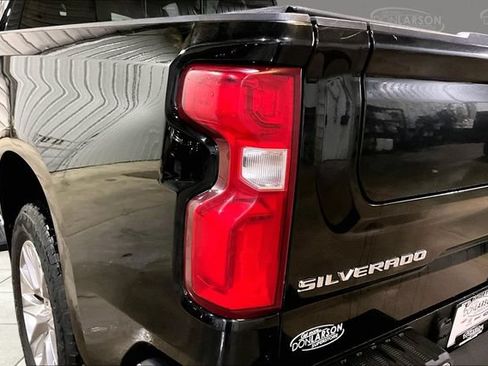 Used 2022 Chevrolet Silverado 1500 LTZ w/ LTZ Premium Package AWD/4WD image 8