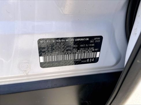 Used 2023 Mitsubishi Outlander ES AWD/4WD image 29