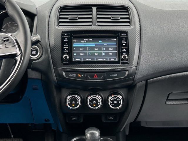 Used 2017 Mitsubishi Outlander Sport SE FWD image 21