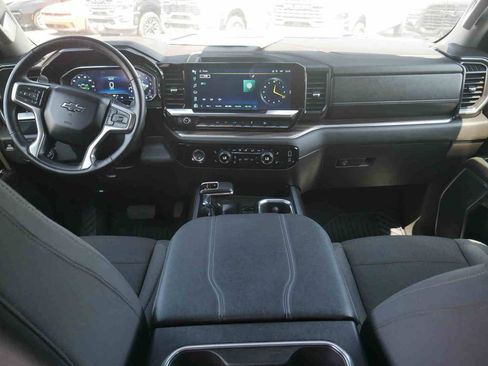 Used 2024 Chevrolet Silverado 1500 RST image 5