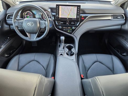 Used 2023 Toyota Camry XSE w/ Navigation Package image 16