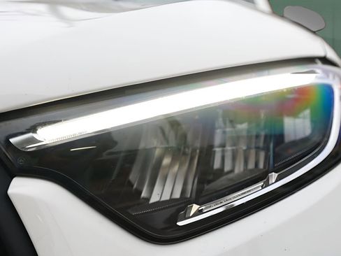 Used 2025 Mercedes-Benz GLC 43 AMG 4MATIC image 38