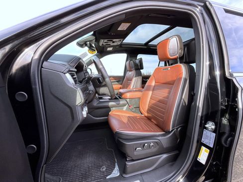 Certified 2024 GMC Yukon Denali Ultimate image 10