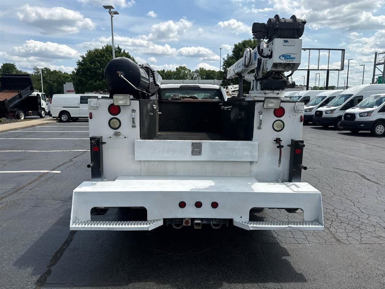 Used 2017 Ford F550 2WD Crew Cab Super Duty image 7