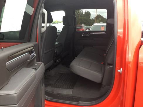 Used 2025 Chevrolet Silverado 2500 LT w/ Convenience Package AWD/4WD image 11