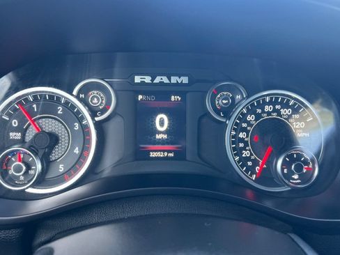 Used 2024 RAM 2500 Big Horn w/ Sport Appearance Package AWD/4WD image 21