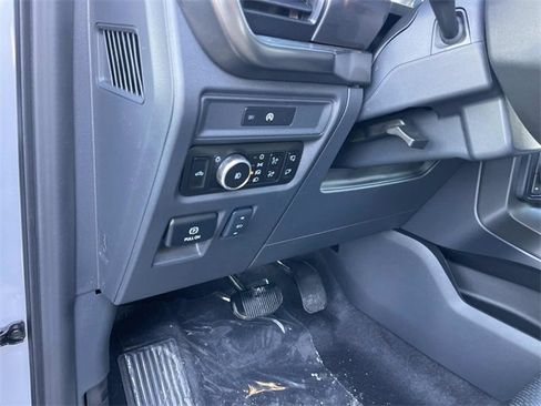 New 2025 Ford F150 Lariat w/ Equipment Group 501A Mid image 25