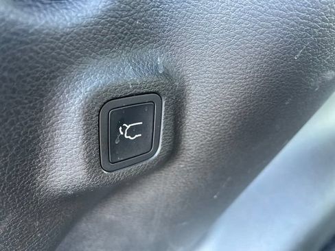 Used 2024 Jeep Compass Latitude w/ Convenience Group AWD/4WD image 66