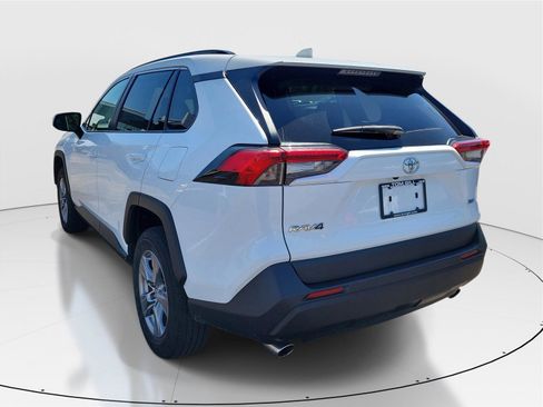 Used 2024 Toyota RAV4 XLE FWD image 3