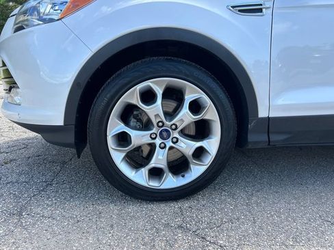 Used 2016 Ford Escape Titanium w/ Equipment Group 301A AWD/4WD image 10