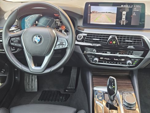 Used 2021 BMW 540i w/ Convenience Package RWD image 23