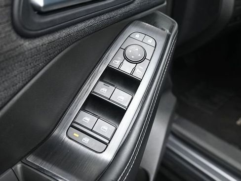 Used 2023 Nissan Rogue SV AWD/4WD image 23