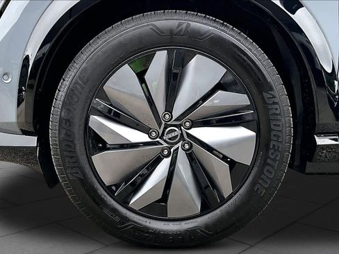 Used 2025 Nissan Ariya Platinum AWD/4WD image 10