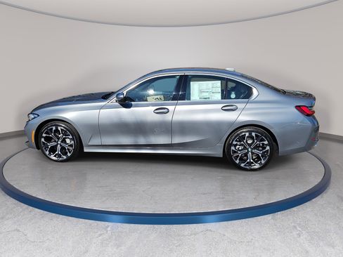 New 2026 BMW 330i Sedan w/ Premium Package image 8