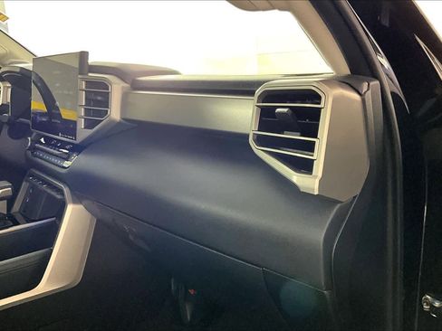 Used 2024 Toyota Tundra Limited image 18