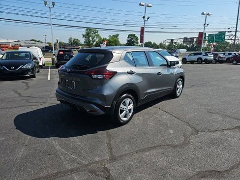 Used 2025 Nissan Kicks Play S FWD image 7