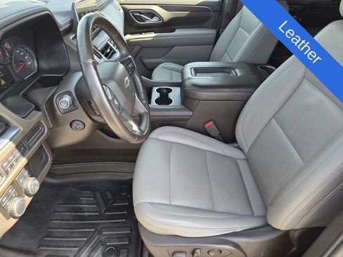 Used 2021 Chevrolet Tahoe Z71 w/ Luxury Package AWD/4WD image 12