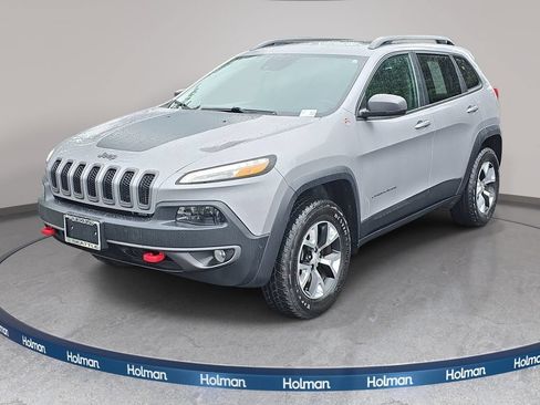Used 2018 Jeep Cherokee Trailhawk w/ Quick Order Package 27L AWD/4WD image 1