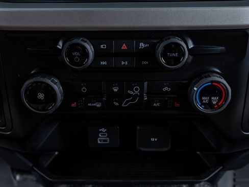 Used 2026 Ford F450 XLT w/ XLT Premium Package image 26