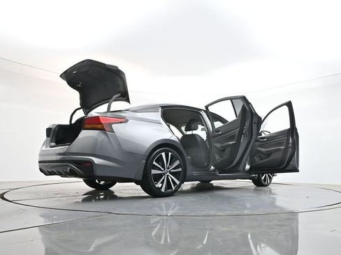 Used 2020 Nissan Altima 2.5 SR FWD image 56