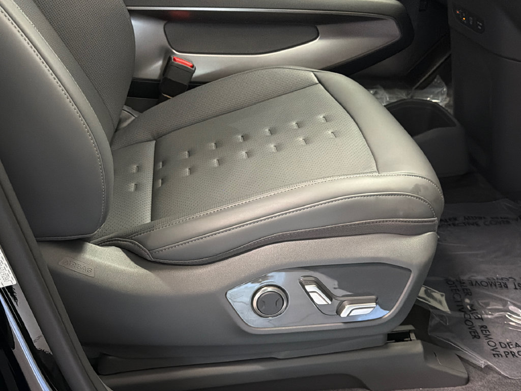 Certified 2024 Kia EV9 Wind AWD/4WD image 13