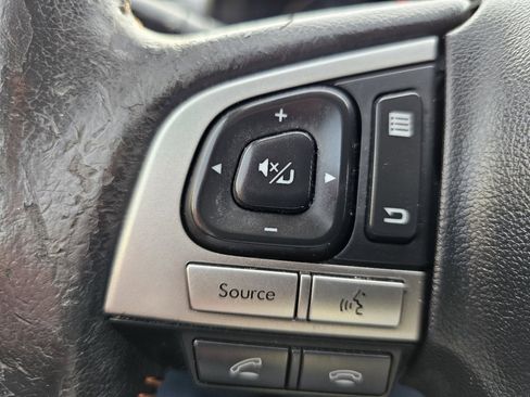 Used 2016 Subaru Crosstrek 2.0i Premium image 11