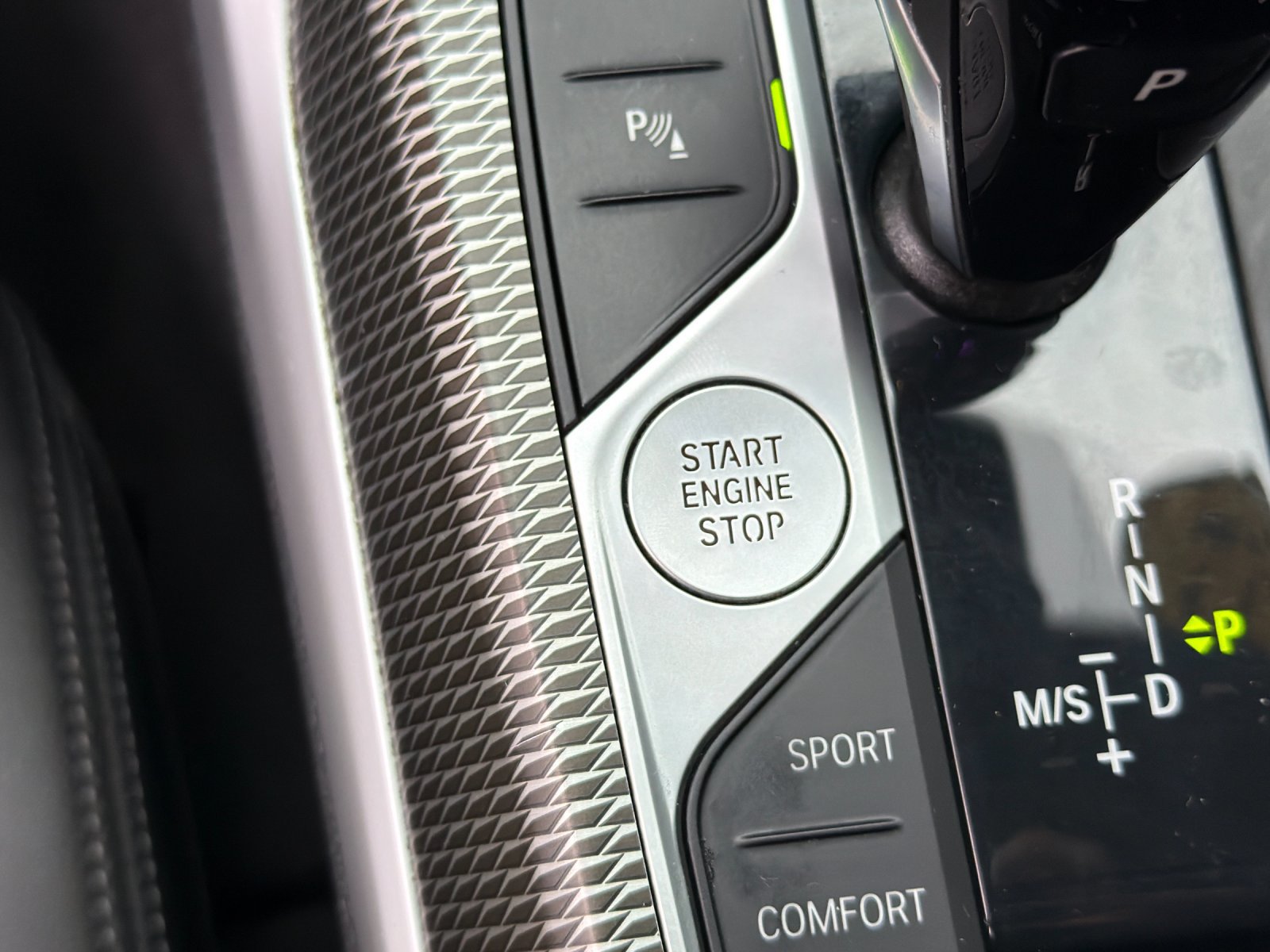 Used 2022 BMW M440i Coupe RWD image 25