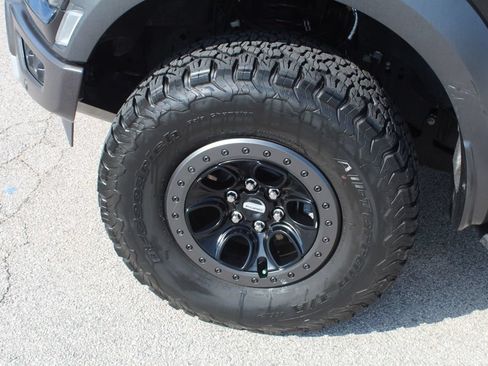 Used 2021 Ford F150 Raptor w/ Equipment Group 801A High AWD/4WD image 9