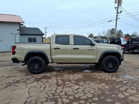 Used 2024 Chevrolet Colorado Trail Boss w/ Safety Package image 7