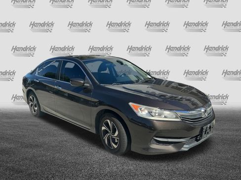 Used 2017 Honda Accord LX image 2