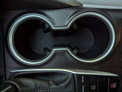 Used 2023 Toyota Camry XLE image 26