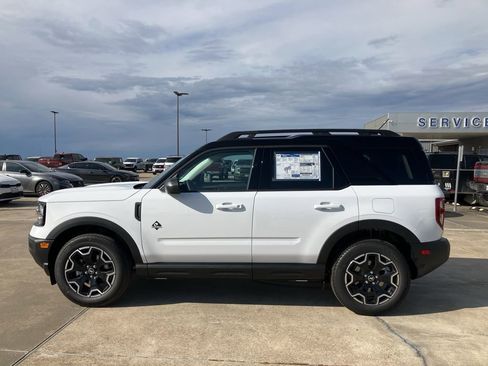 New 2025 Ford Bronco Sport Outer Banks image 4