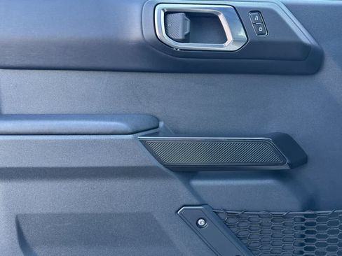 Certified 2025 Ford Bronco Badlands image 12