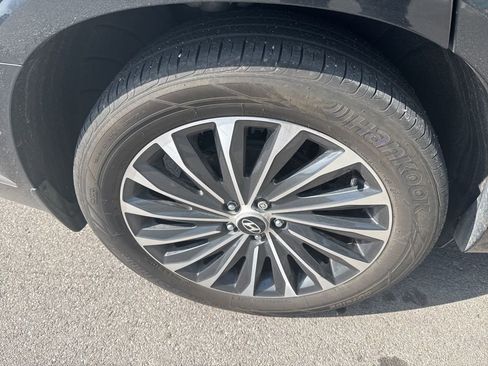 Used 2023 Hyundai Palisade Calligraphy image 13