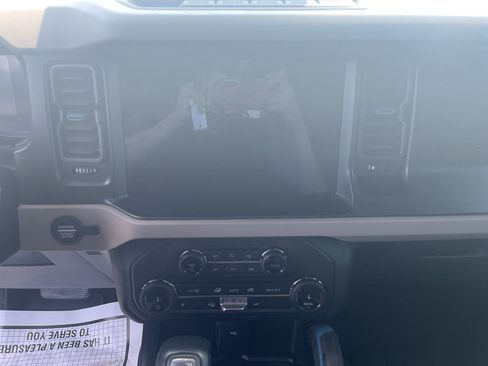 Used 2022 Ford Bronco Wildtrak AWD/4WD image 7